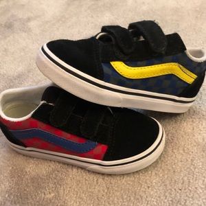 💙LIKE NEW Boys Multi Colored Vans💙